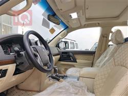 تۆیۆتا لاند کروزەر